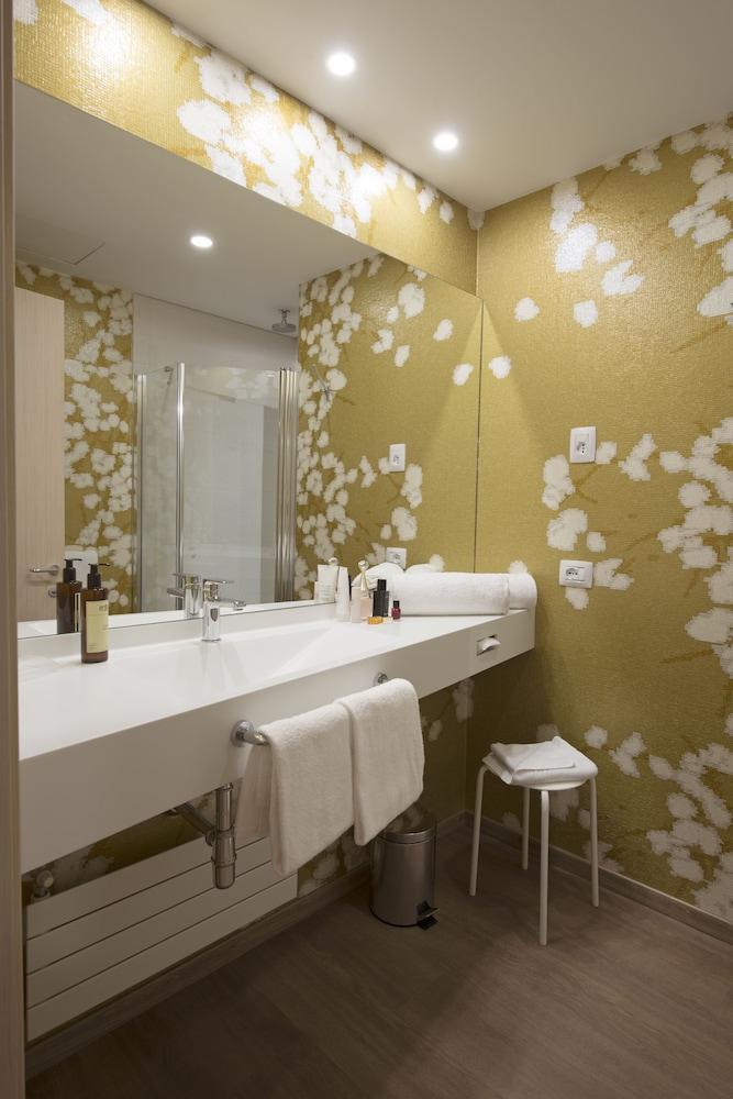 Ark Hotel 4*